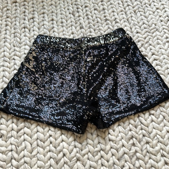 Sequins black shorts - LINDSAY LOHAN brand- hardly worn - Picture 2 of 2